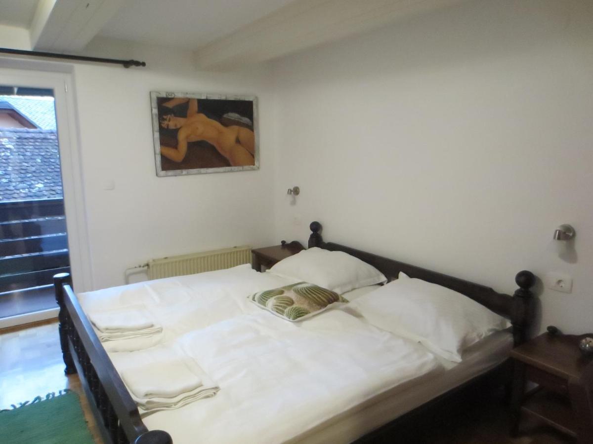 Hotel Gostisce Smuk à Križe Extérieur photo